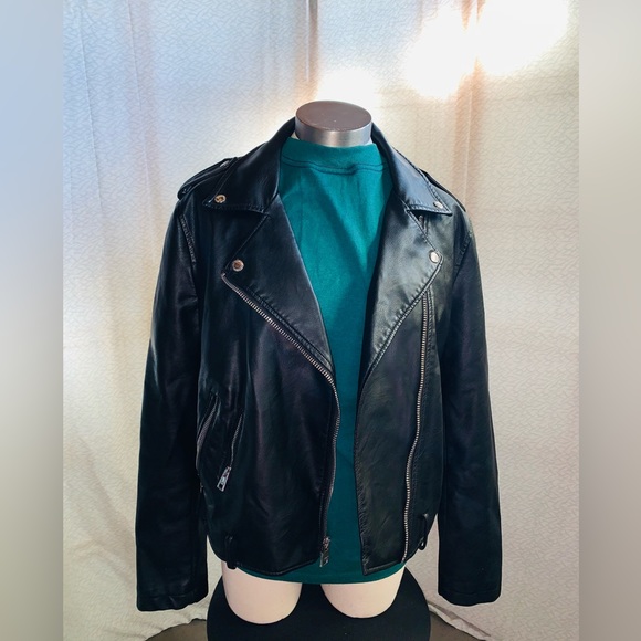 Vintage Levi Faux Leather Jacket (Black) - Picture 3 of 11